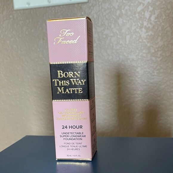TooFaced Born This Way matte foundation caramel new in box - Picture 1 of 3
